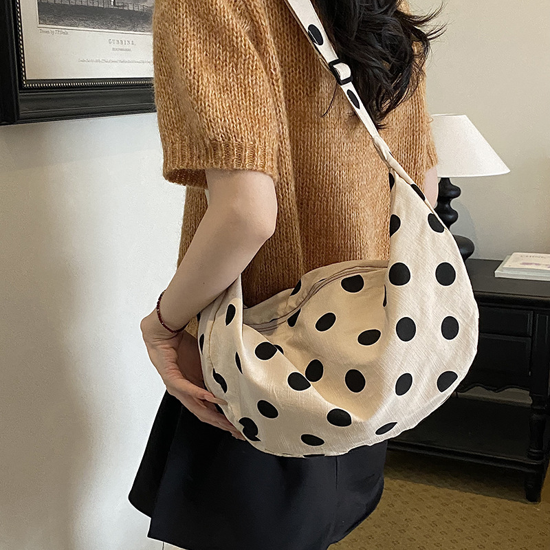 Interior Design Korean Style - Bolsa de Ombro Minimalista em Tecido