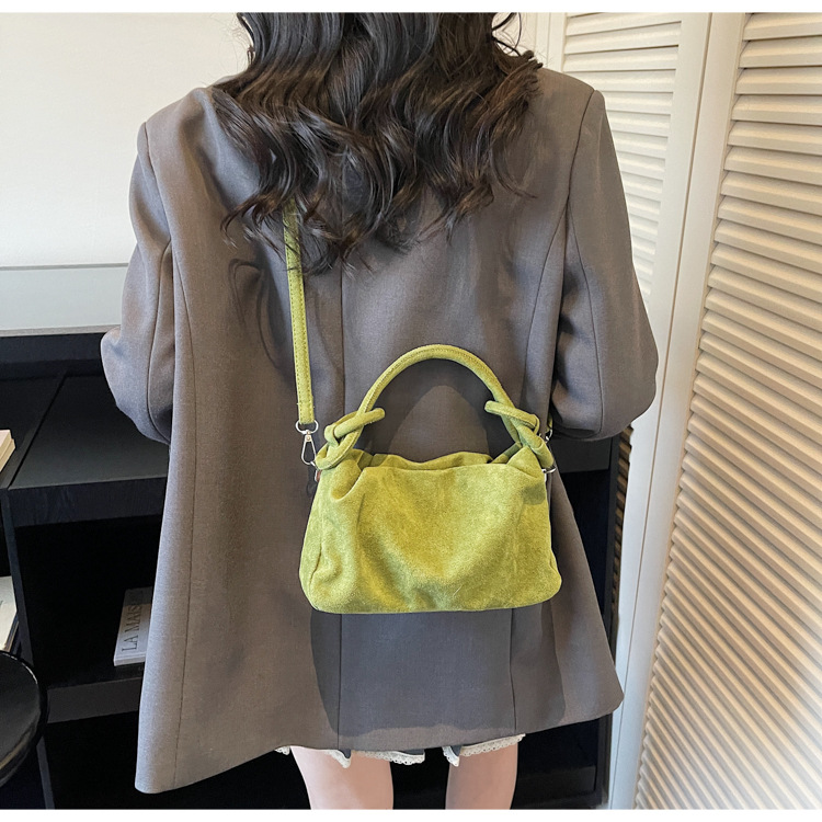 Bolsa Cloud Franzida Feminina  - Interior Design Korean Style avaliação e preço